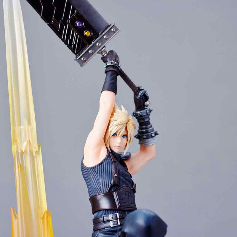 Figura Cloud Strife Final Fantasy VII Rebirth 30cm  