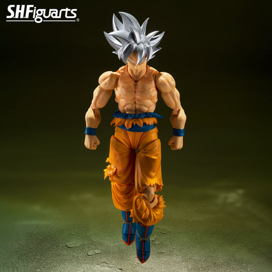 figura goku articulada