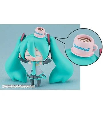 figura hatsune miku cinnamoroll