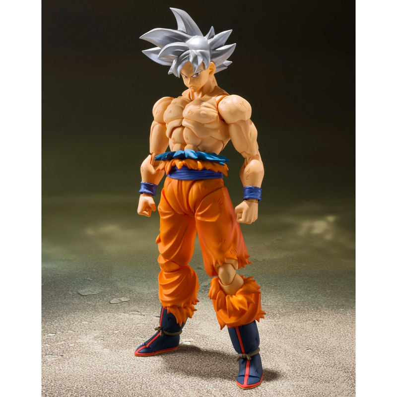 figura son goku ultra instinto