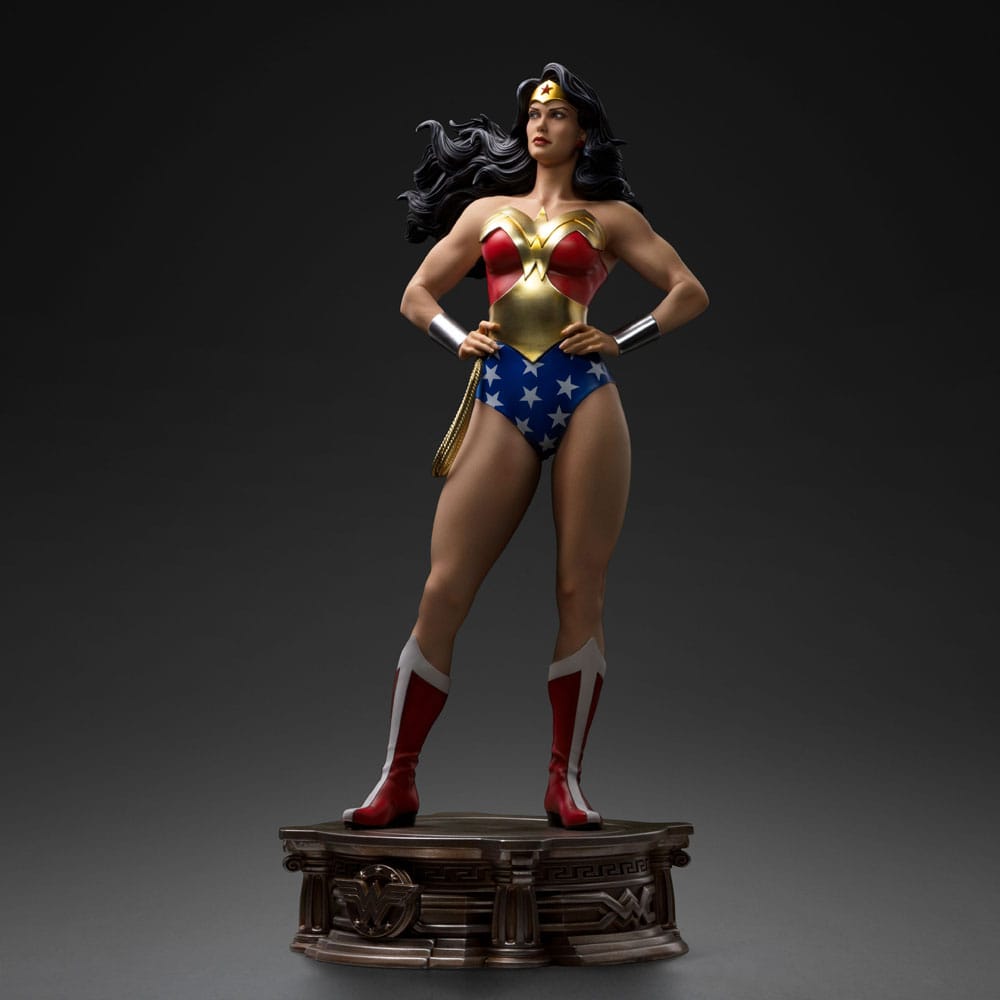 DC Comics Estatua Legacy Replica 1/4 Wonder Woman 56 cm  