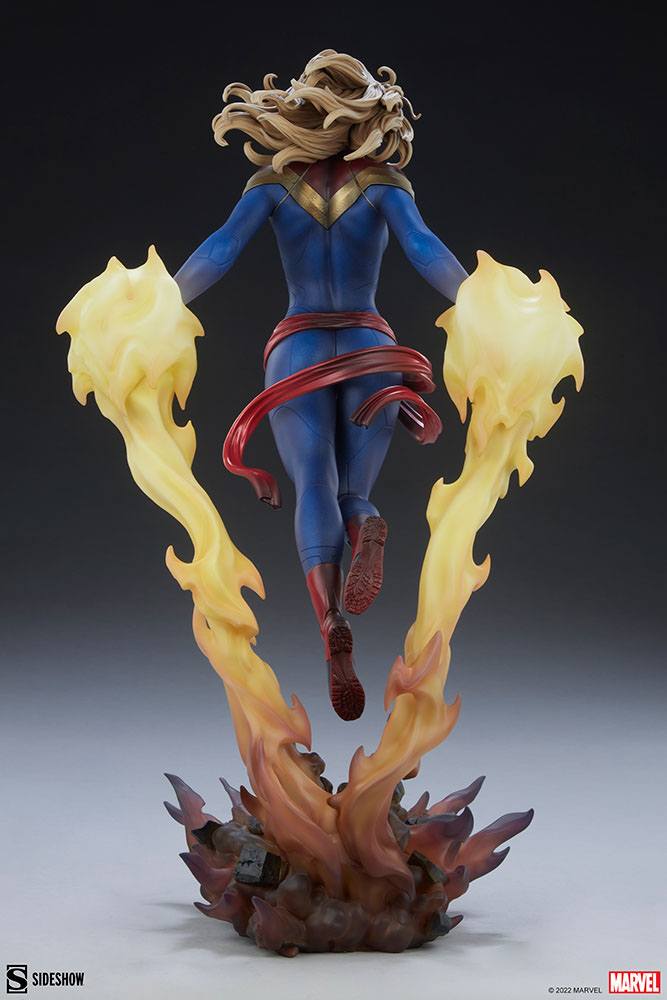 figura resina marvel