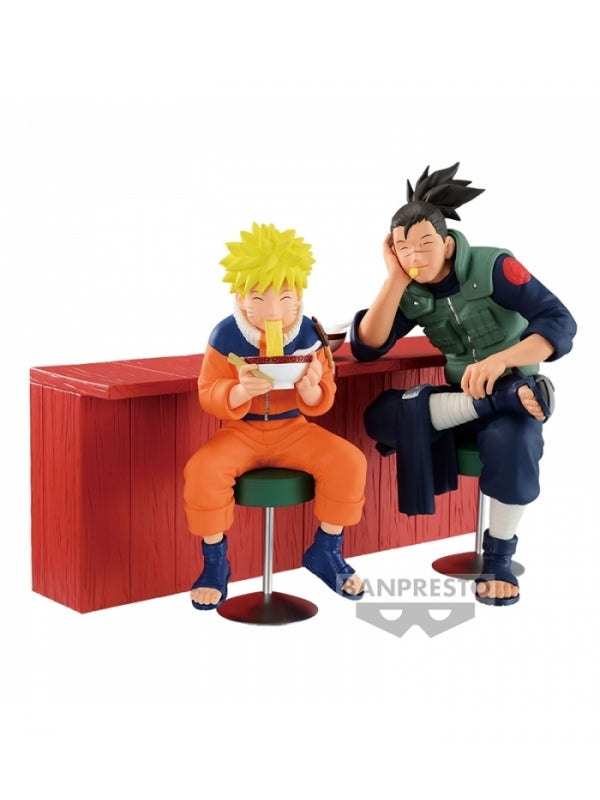 naruto y iruka sensei comiendo ramen