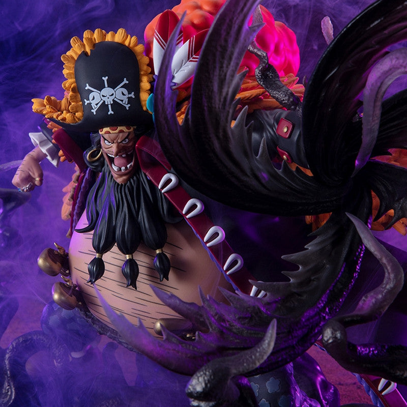 figura de marshall d teach de one piece- tamashii nations